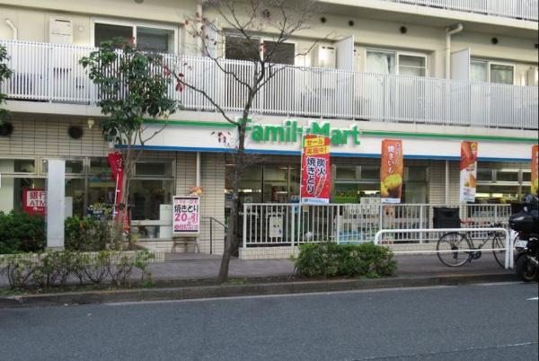 　ファミリーマート目黒三田通り店（コンビニ）／360m　